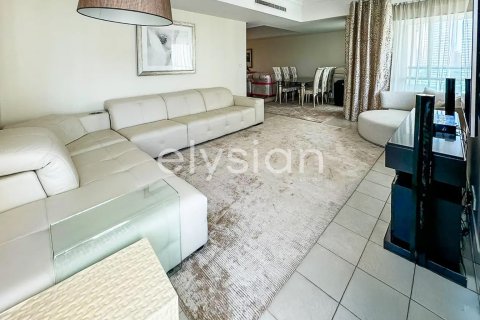 Appartement à Emaar 6 Towers, Dubai Marina, Dubai, 3 chambres, 234 m², № 37906 - photo 2