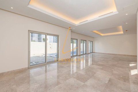 Снять в аренду виллу в District One, Мохаммед Бин Рашид Сити, Дубай: 5 спален, 793м², № 110712 - фото 28