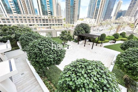 Apartment in Downtown Dubai (Downtown Burj Dubai), Dubai 2 bedrooms, 152 sq.m. № 44373 - photo 16