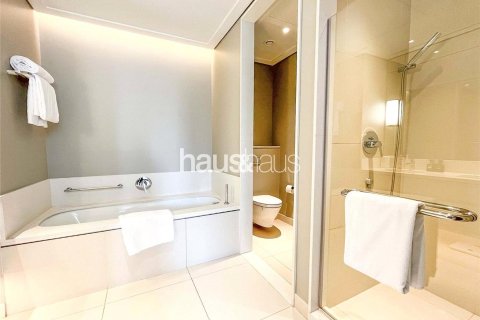 Apartment in Downtown Dubai (Downtown Burj Dubai), Dubai 2 bedrooms, 152 sq.m. № 44373 - photo 13