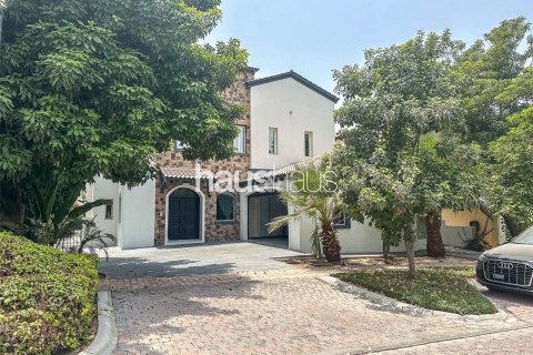 Villa in Jumeirah Golf Estates, Dubai 4 bedrooms, 512 sq.m. № 44374 - photo 18