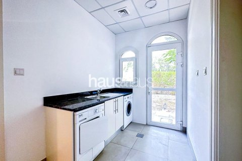 Villa in Jumeirah Golf Estates, Dubai 4 bedrooms, 512 sq.m. № 44374 - photo 20