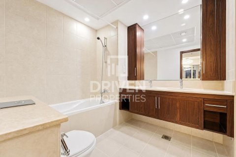 Apartment in The Residences, Downtown Dubai (Downtown Burj Dubai), Dubai 3 bedrooms, 183.67 sq.m. № 140707 - photo 14