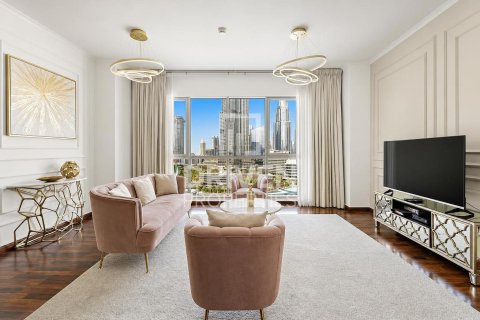 Apartment in The Residences, Downtown Dubai (Downtown Burj Dubai), Dubai 3 bedrooms, 183.67 sq.m. № 140707 - photo 4
