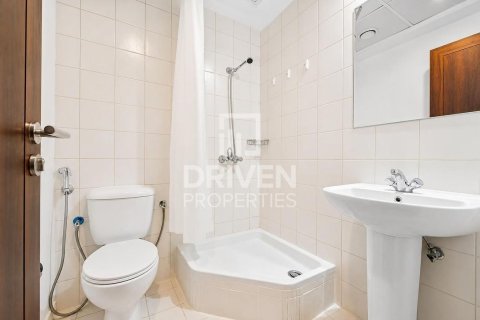 Apartment in The Residences, Downtown Dubai (Downtown Burj Dubai), Dubai 3 bedrooms, 183.67 sq.m. № 140707 - photo 24