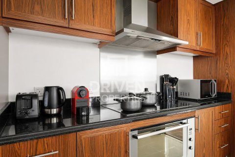Apartment in The Residences, Downtown Dubai (Downtown Burj Dubai), Dubai 3 bedrooms, 183.67 sq.m. № 140707 - photo 11
