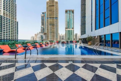 Apartment in Jumeirah Lake Towers, Dubai 1 bedroom, 70 sq.m. № 133244 - photo 3