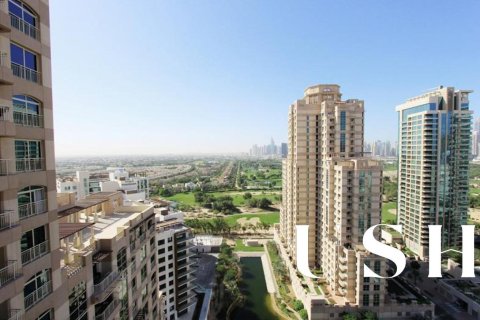 Apartment in The Views, Dubai 2 bedrooms, 125 sq.m. № 46690 - photo 14