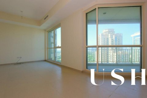 Apartment in The Views, Dubai 2 bedrooms, 125 sq.m. № 46690 - photo 3