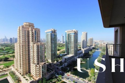 Appartement à The Views, Dubai, 2 chambres, 125 m², № 46690