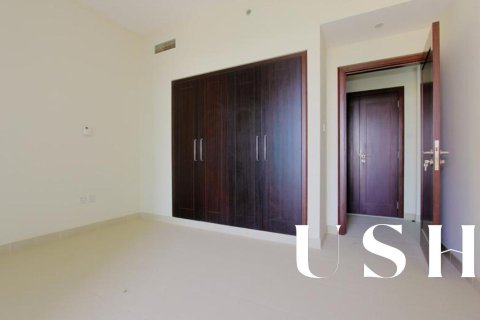 Apartment in The Views, Dubai 2 bedrooms, 125 sq.m. № 46690 - photo 8