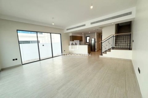 Снять в аренду таунхаус в Damac Lagoons, Дубай: 5 спален, 144м², № 73167 - фото 2