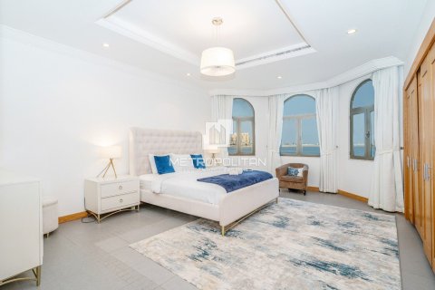 Villa in Garden Homes, Palm Jumeirah, Dubai 4 bedrooms, 624 sq.m. № 73160 - photo 18