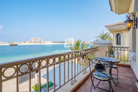 Villa in Garden Homes, Palm Jumeirah, Dubai 4 bedrooms, 624 sq.m. № 73160 - photo 22