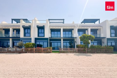Villa à Palm Jumeirah, Dubai, 5 chambres, 263.8 m², № 135238 - photo 2
