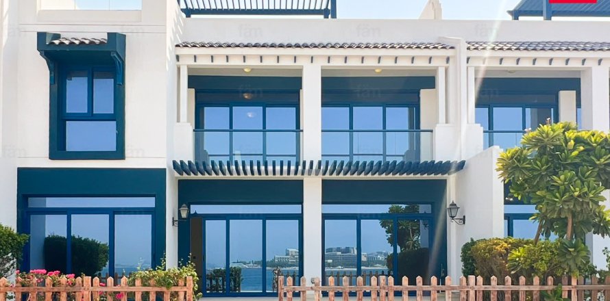 Villa à Palm Jumeirah, Dubai, 5 chambres, 263.8 m², № 135238