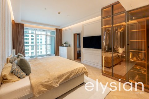 Apartment in Dubai Marina, Dubai 3 bedrooms, 215 sq.m. № 37886 - photo 10