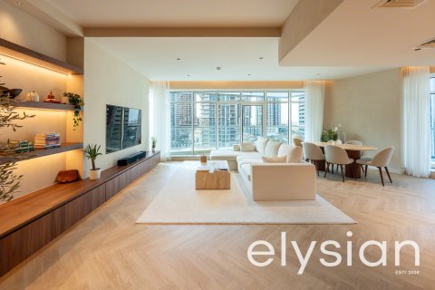 Apartment in Dubai Marina, Dubai 3 bedrooms, 215 sq.m. № 37886 - photo 2