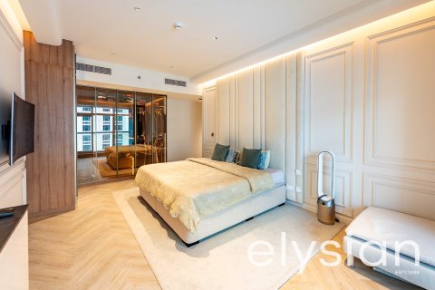 Apartment in Dubai Marina, Dubai 3 bedrooms, 215 sq.m. № 37886 - photo 13
