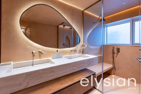 Apartment in Dubai Marina, Dubai 3 bedrooms, 215 sq.m. № 37886 - photo 3