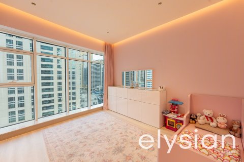 Apartment in Dubai Marina, Dubai 3 bedrooms, 215 sq.m. № 37886 - photo 4