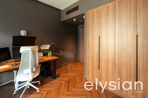 Apartment in Dubai Marina, Dubai 3 bedrooms, 215 sq.m. № 37886 - photo 15