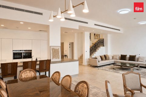 Villa in Palm Jumeirah, Dubai 5 bedrooms, 478.4 sq.m. № 124267 - photo 8