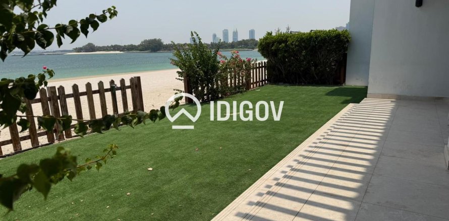 Villa in Palma Residences, Palm Jumeirah, Dubai 5 bedrooms, 313.92 sq.m. № 124635