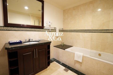Appartement à Jumeirah Beach Residence, Dubai, 4 chambres, 638 m², № 135074 - photo 6
