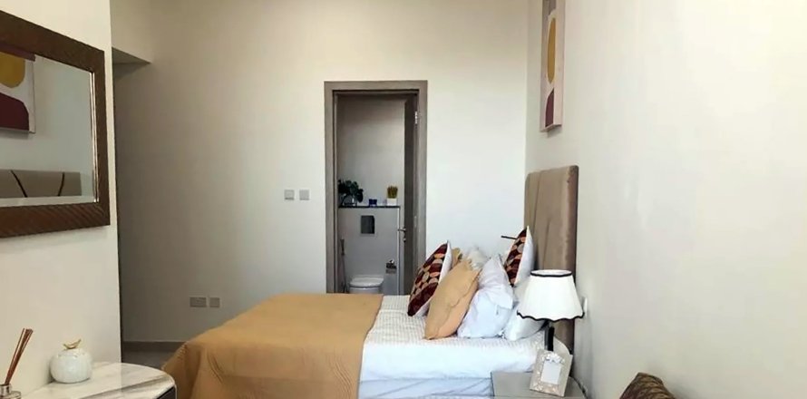 Apartamento en Mirdif, Dubai, 2 dormitorios, 116 m², № 30535