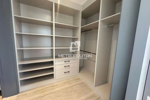Townhouse in Al Barari, Dubai 4 bedrooms, 180 sq.m. № 73768 - photo 12
