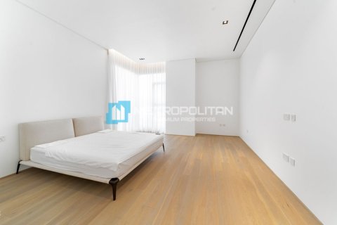 Снять в аренду виллу в Pearl Jumeirah, Джумейра, Дубай: 5 спален, 892м², № 73765 - фото 17