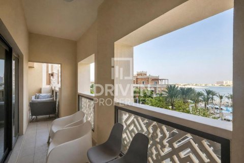 Appartement à The Crescent, Palm Jumeirah, Dubai, 2 chambres, 206.24 m², № 142886 - photo 15