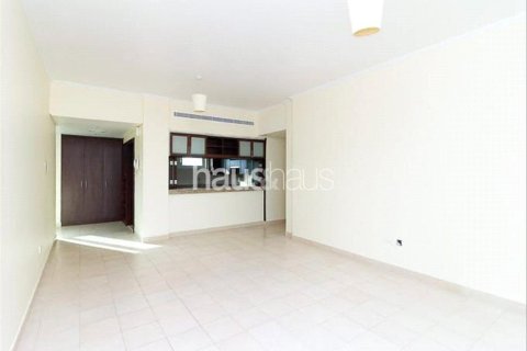 Apartment in The Views, Dubai 2 bedrooms, 128 sq.m. № 44602 - photo 3
