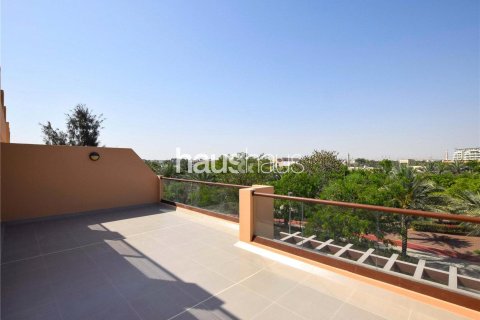 Adosado en Jumeirah Islands, Dubai, 4 dormitorios, 312 m², № 43413 - foto 14
