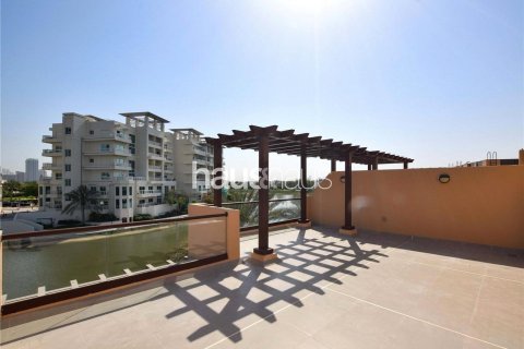 Adosado en Jumeirah Islands, Dubai, 4 dormitorios, 312 m², № 43413