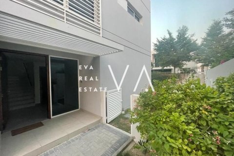 Townhouse in Dubai 4 bedrooms, 388.88 sq.m. № 52810 - photo 7