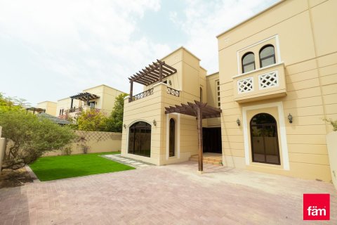 Maison de ville à Dubai, 4 chambres, 380.7 m², № 118811