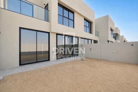 Adosado en Dubai Land, Dubai, 3 dormitorios, 232.63 m², № 134250 - foto 8