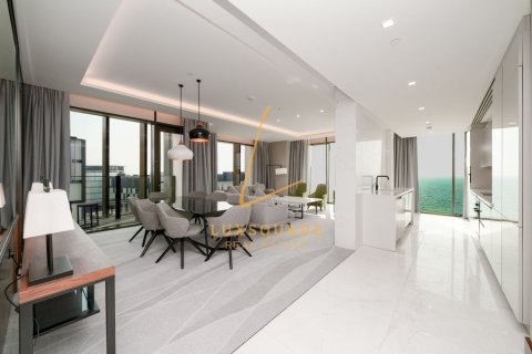 Apartment in Dubai 4 bedrooms, 217 sq.m. № 141567