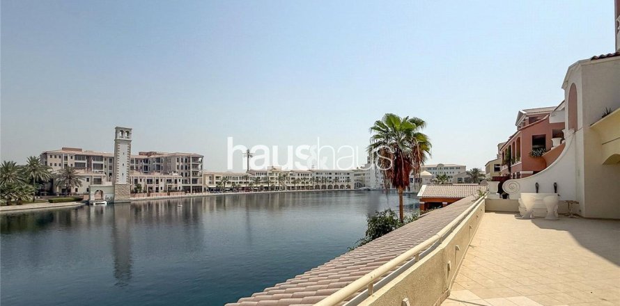 Appartement à Dubai Investment Park, Dubai, 3 chambres, 417 m², № 44148