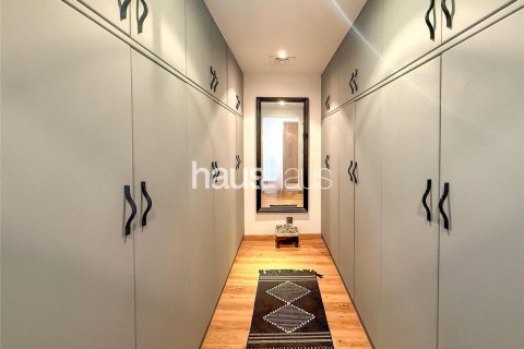 Appartement à Dubai Investment Park, Dubai, 3 chambres, 417 m², № 44148 - photo 12