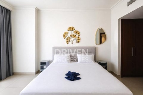 Снять в аренду квартиру в Burj Vista, Даунтаун Дубай (Даунтаун Бурдж Дубай), Дубай: 1 спальня, 81.01м², № 128112 - фото 4