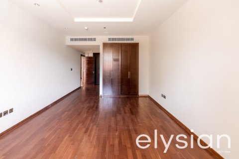 Снять в аренду квартиру в Tiara Residences, Пальма Джумейра, Дубай: 1 спальня, 177м², № 37957 - фото 7