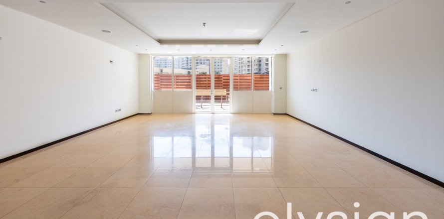 Квартира в Tiara Residences, Пальма Джумейра, Дубай, 1 спальня, 177м², № 37957