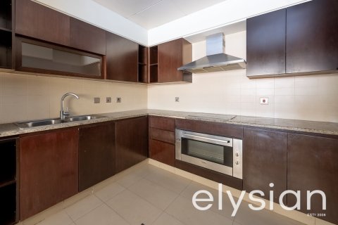 Снять в аренду квартиру в Tiara Residences, Пальма Джумейра, Дубай: 1 спальня, 177м², № 37957 - фото 13