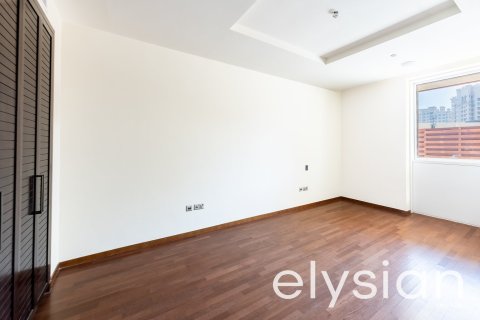 Снять в аренду квартиру в Tiara Residences, Пальма Джумейра, Дубай: 1 спальня, 177м², № 37957 - фото 6
