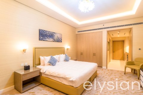 Снять в аренду квартиру в The Palm Tower, Пальма Джумейра, Дубай: студию, 49м², № 37961 - фото 3