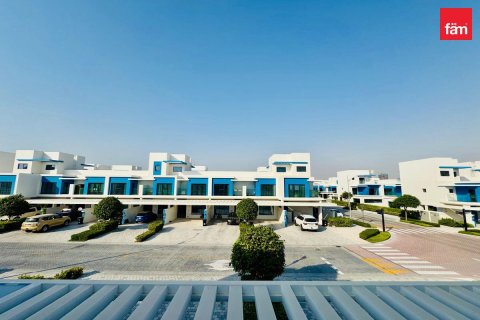 Maison de ville à Dubai, 4 chambres, 144 m², № 133120 - photo 9