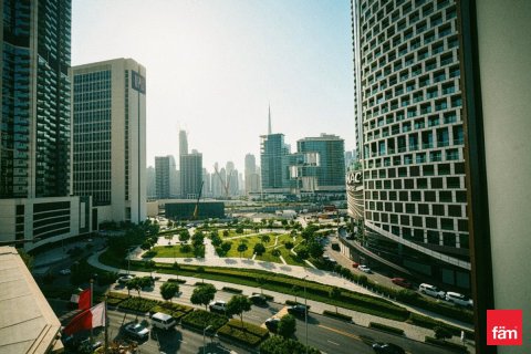 Apartment in Business Bay, Dubai 60.5 sq.m. № 133126 - photo 2